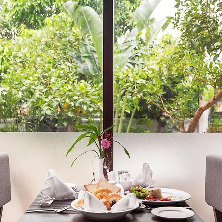 The Calm Oasis Hotel Siem Reap Exterior photo