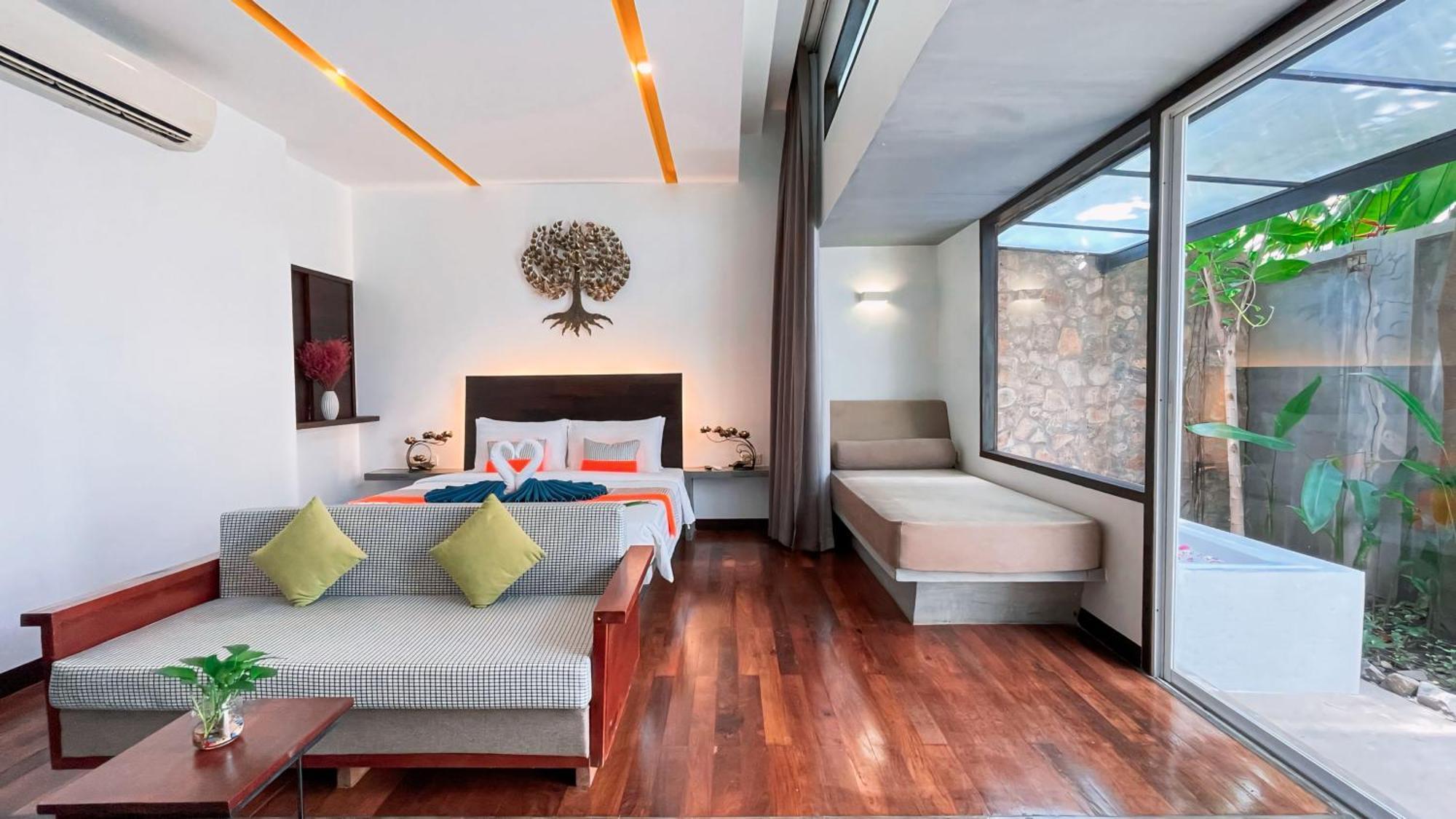 The Calm Oasis Hotel Siem Reap Exterior photo