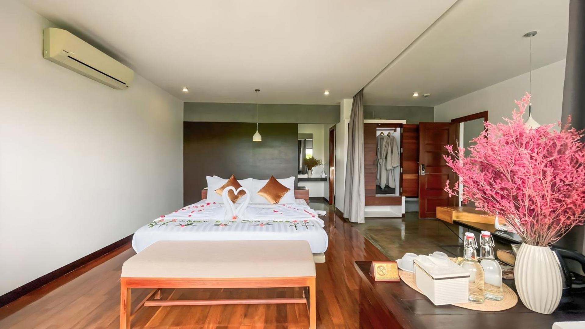 The Calm Oasis Hotel Siem Reap Exterior photo
