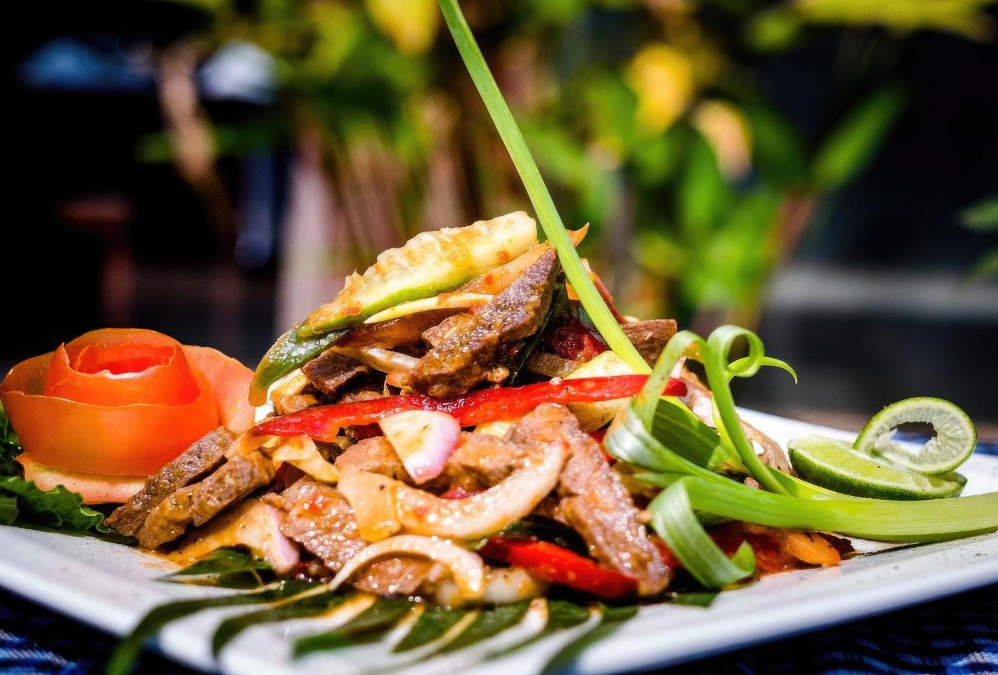 The Calm Oasis Hotel Siem Reap Exterior photo