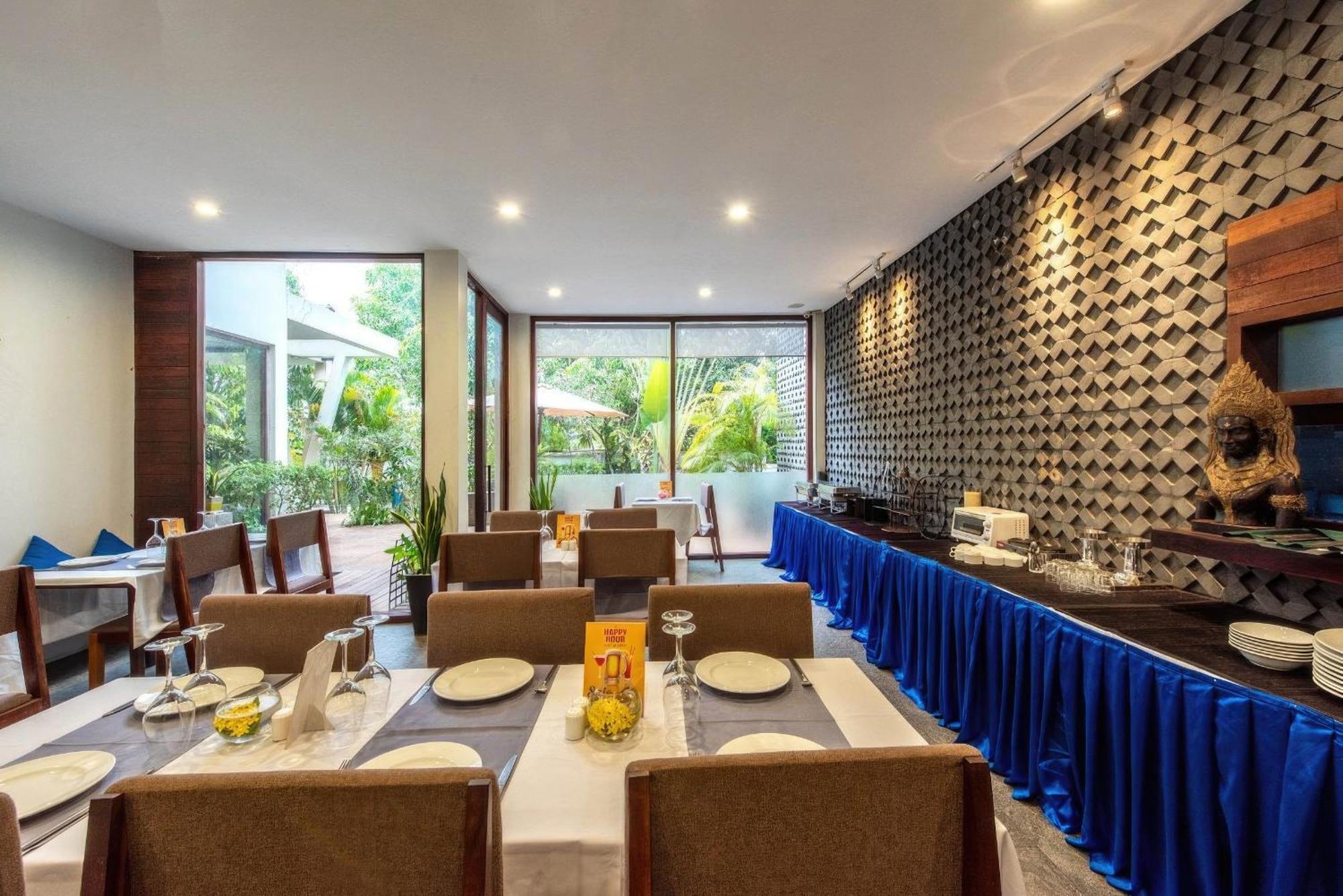 The Calm Oasis Hotel Siem Reap Exterior photo