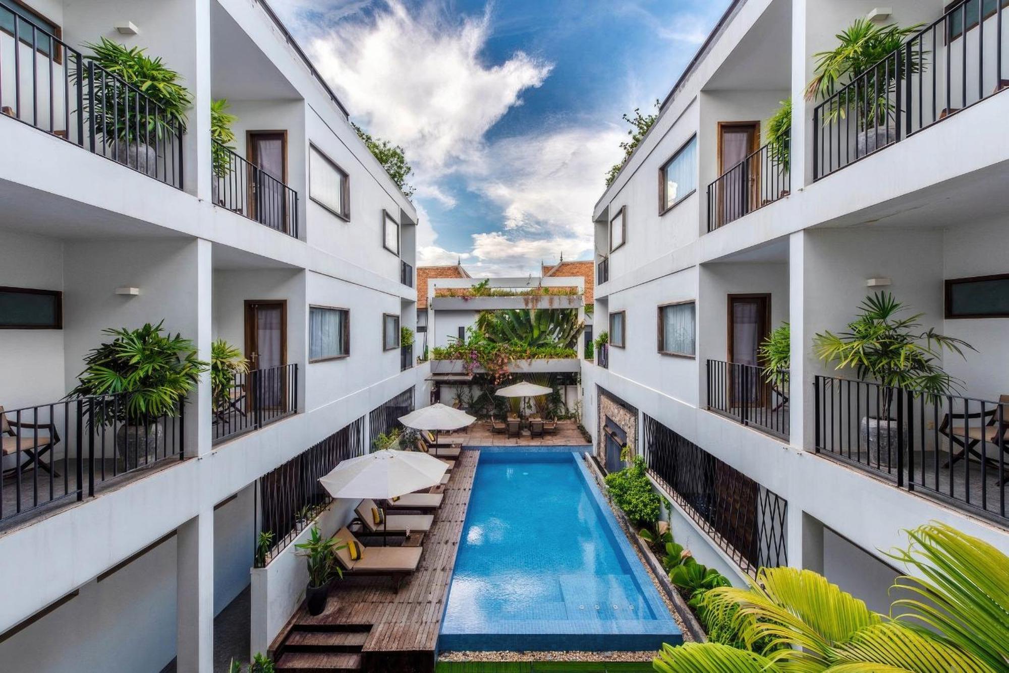 The Calm Oasis Hotel Siem Reap Exterior photo
