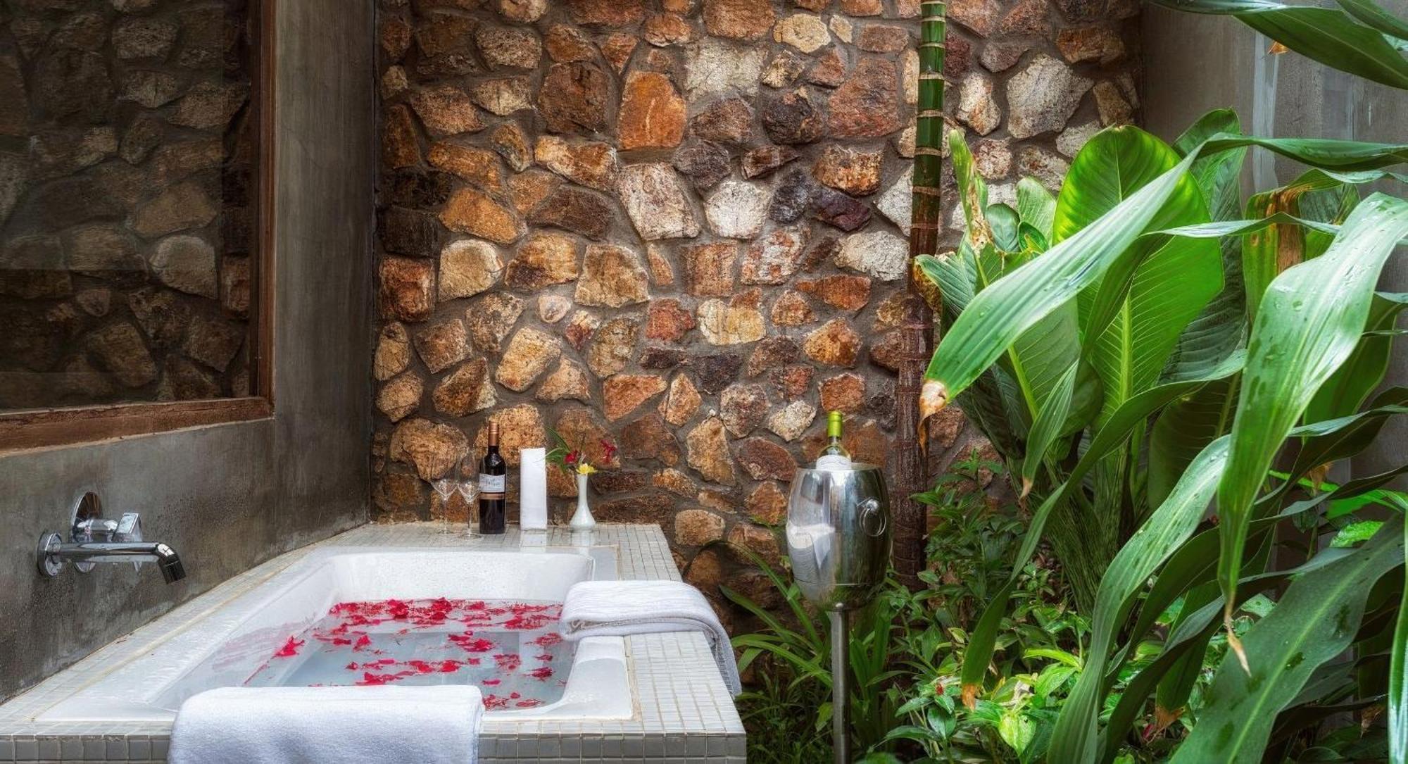 The Calm Oasis Hotel Siem Reap Exterior photo