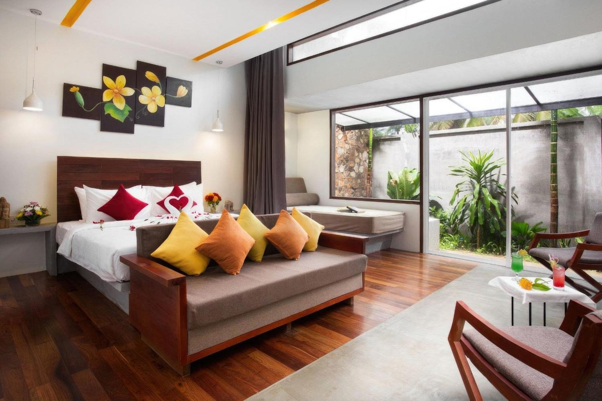 The Calm Oasis Hotel Siem Reap Exterior photo