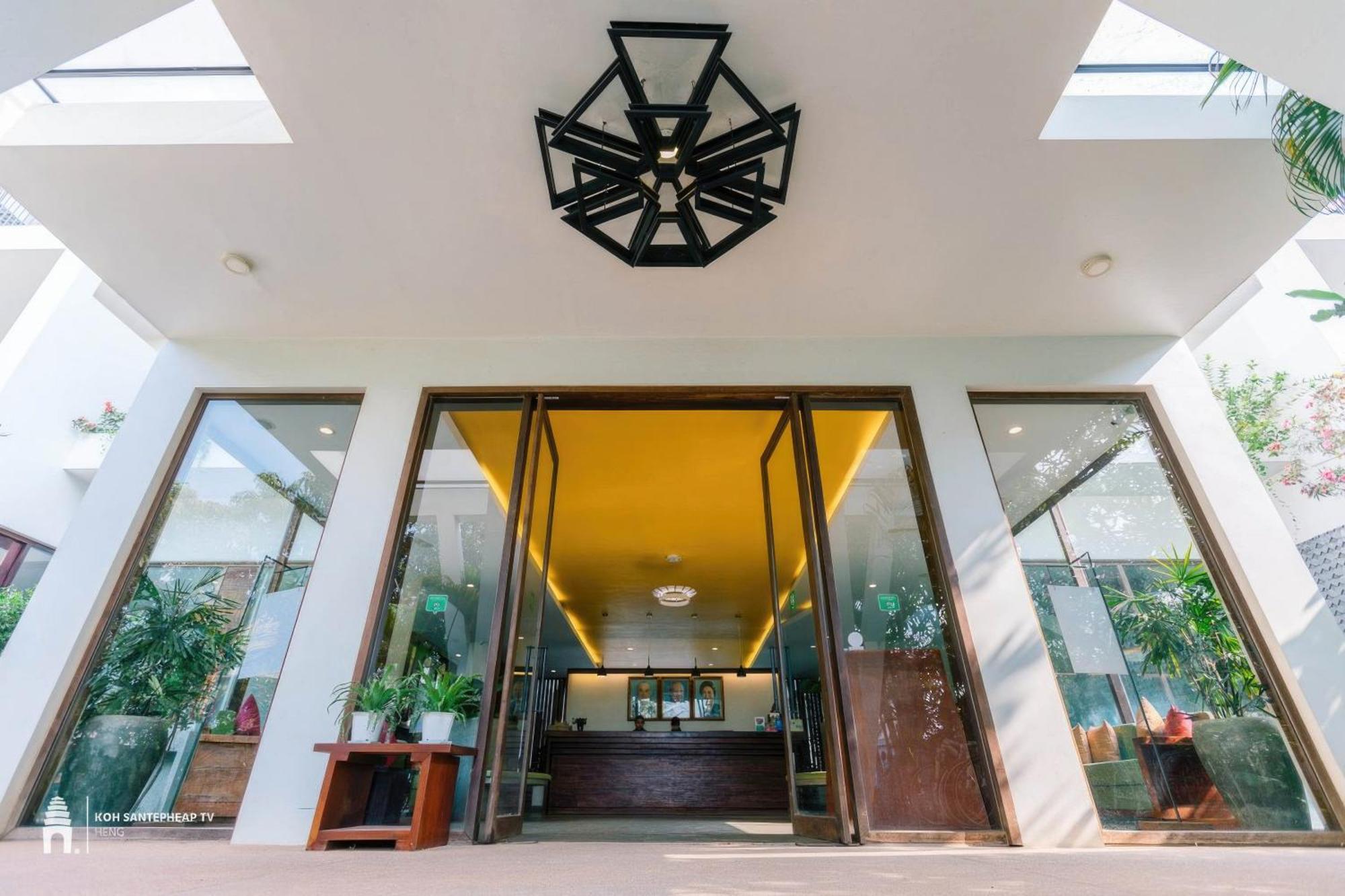The Calm Oasis Hotel Siem Reap Exterior photo